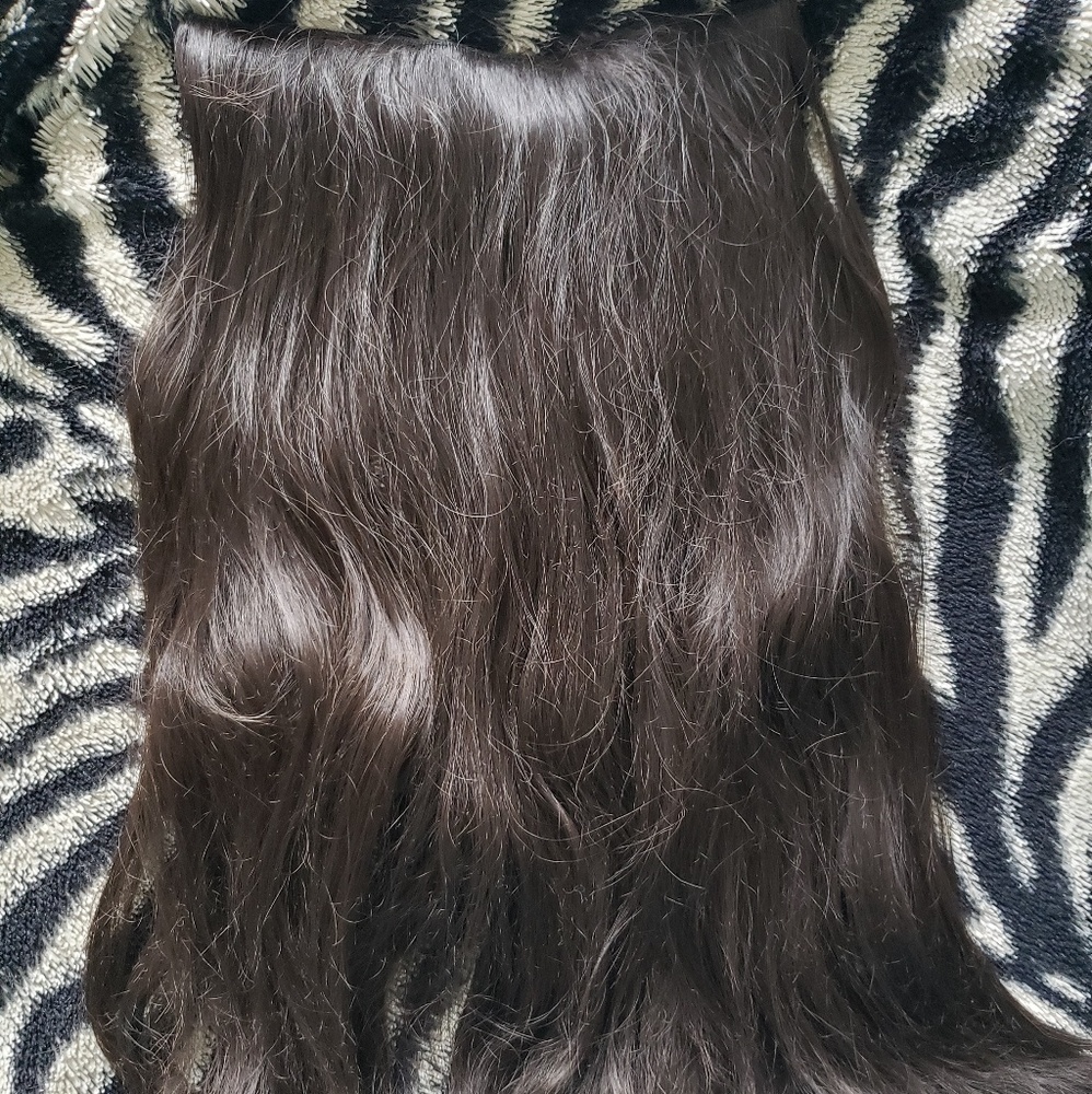 Hair extensions - Picture 4 of 7